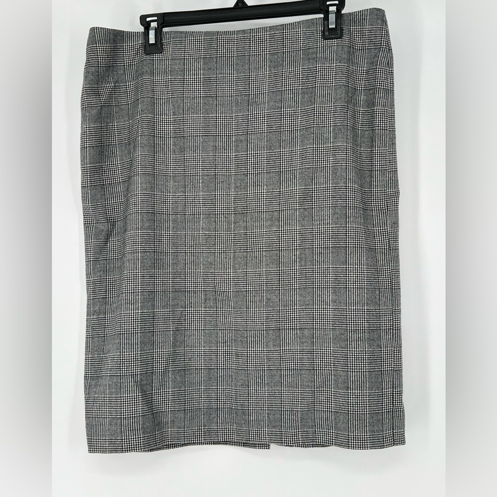 TALBOTS HOUNDSTOOTH WOOL BLEND SKIRT NWOT LINED, BACK ZIPPER‎